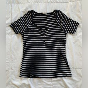 a.n.a. Striped Shirt | Striped tee | Size Medium
